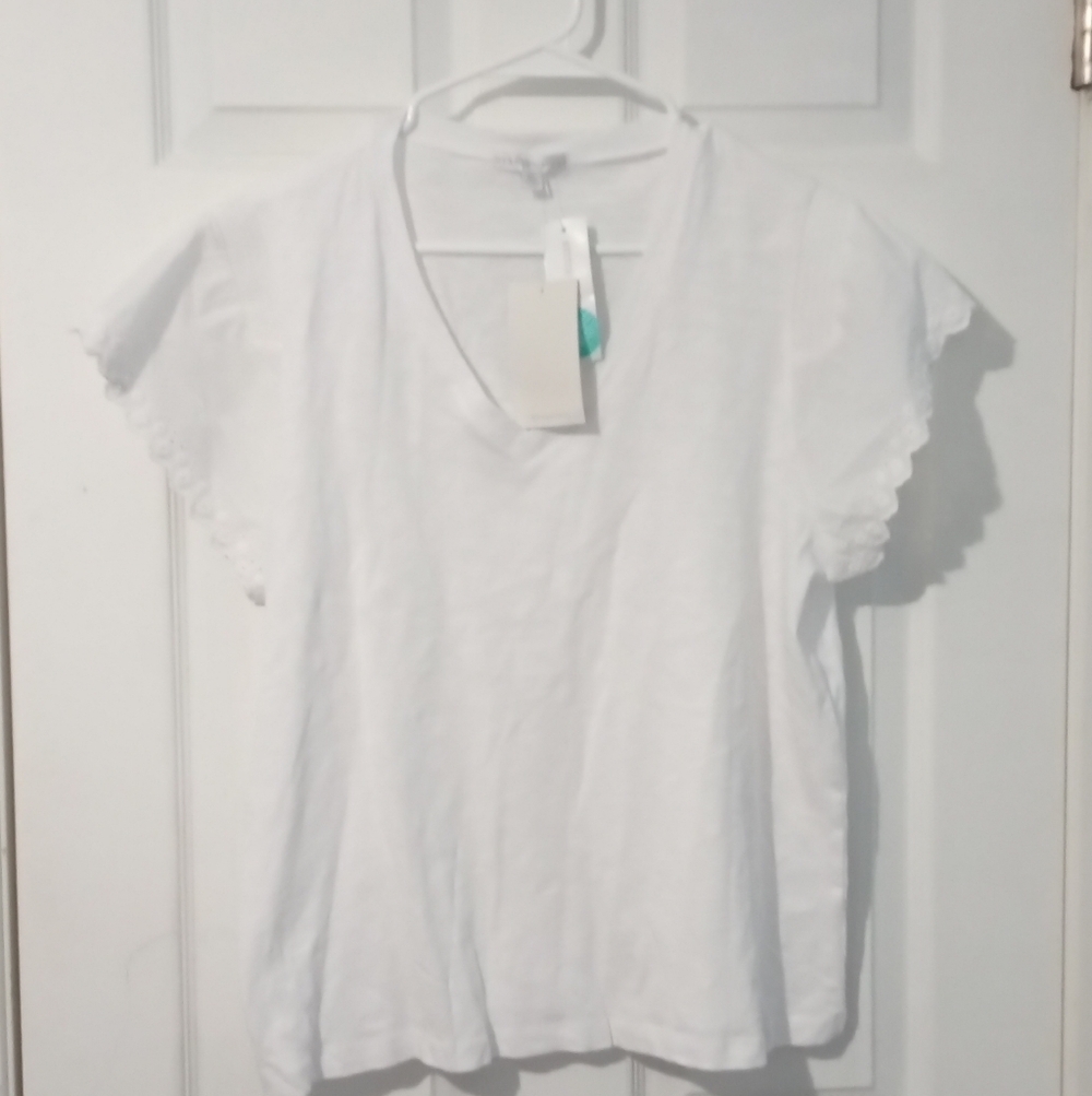 Design History White V-Neck Short Sleeve Top